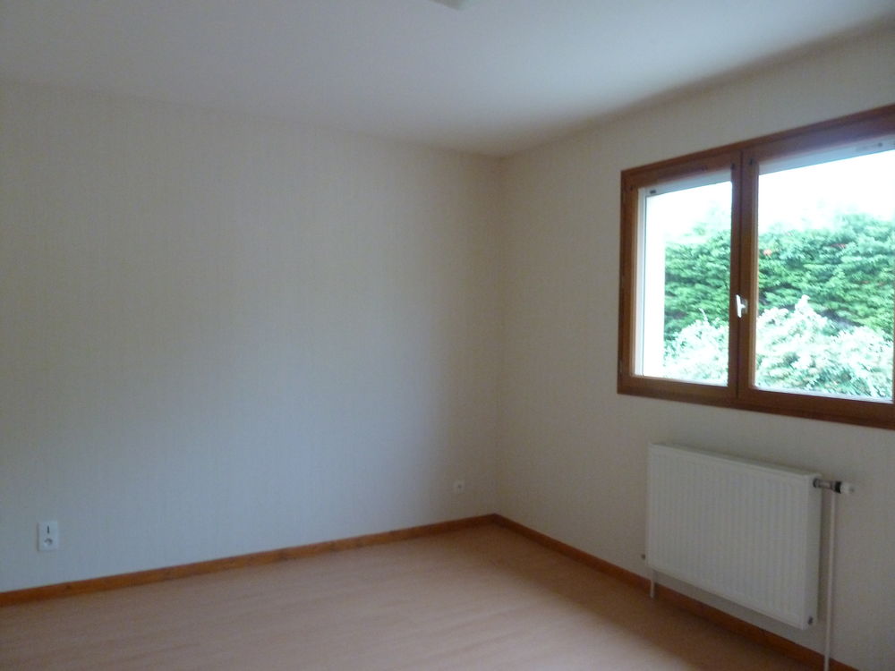 Location Appartement ST NAZAIRE LES EYMES Appartement T3  - 66 m² Saint-nazaire-les-eymes