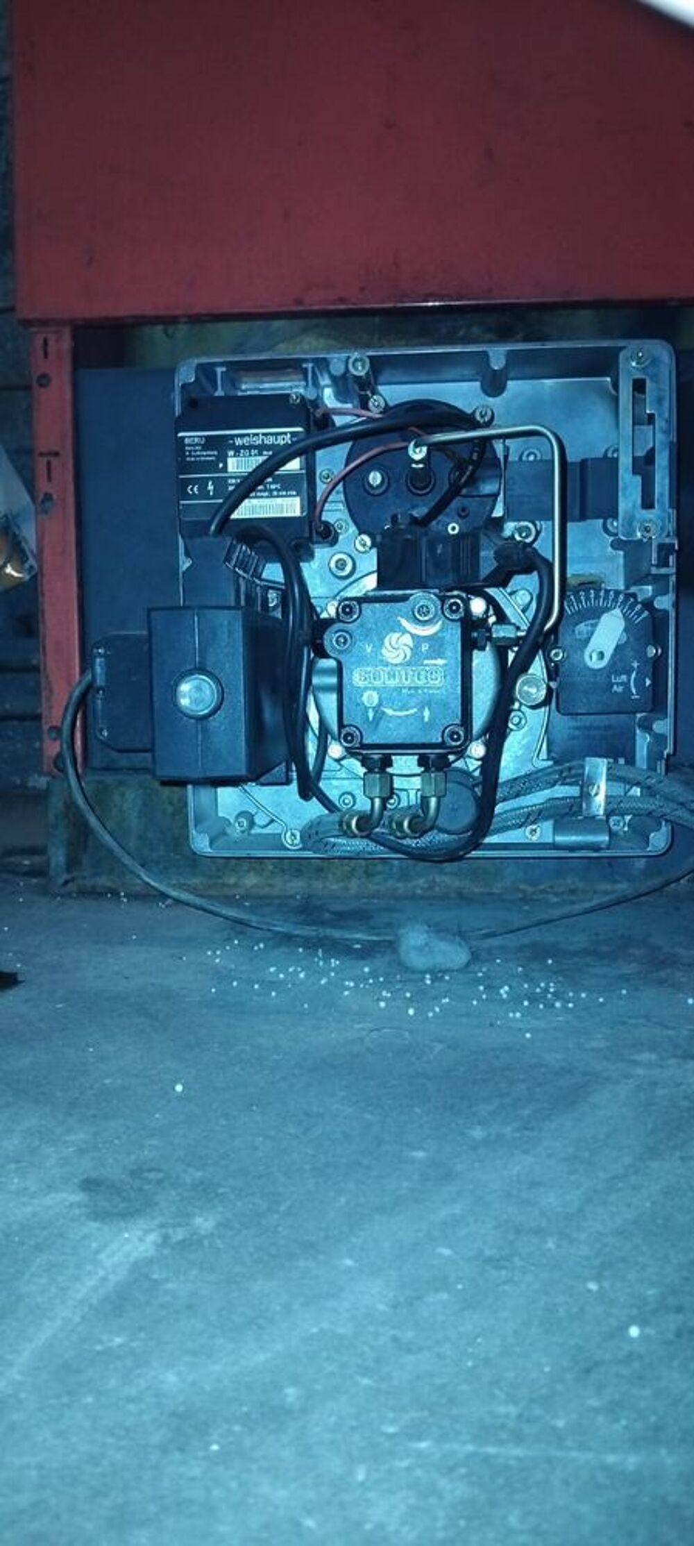 Ensemble de Chauffage :cuve-chaudi&egrave;re- br&ucirc;leur Electroménager