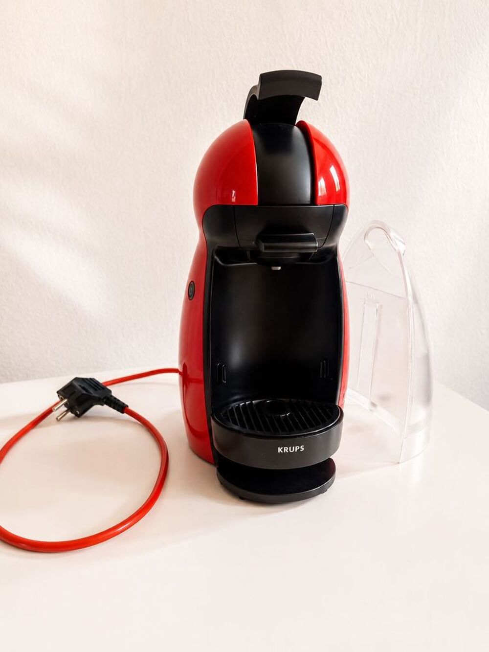 Cafeti&egrave;re Nescaf&eacute; Dolce Gusto Krups rouge Electroménager