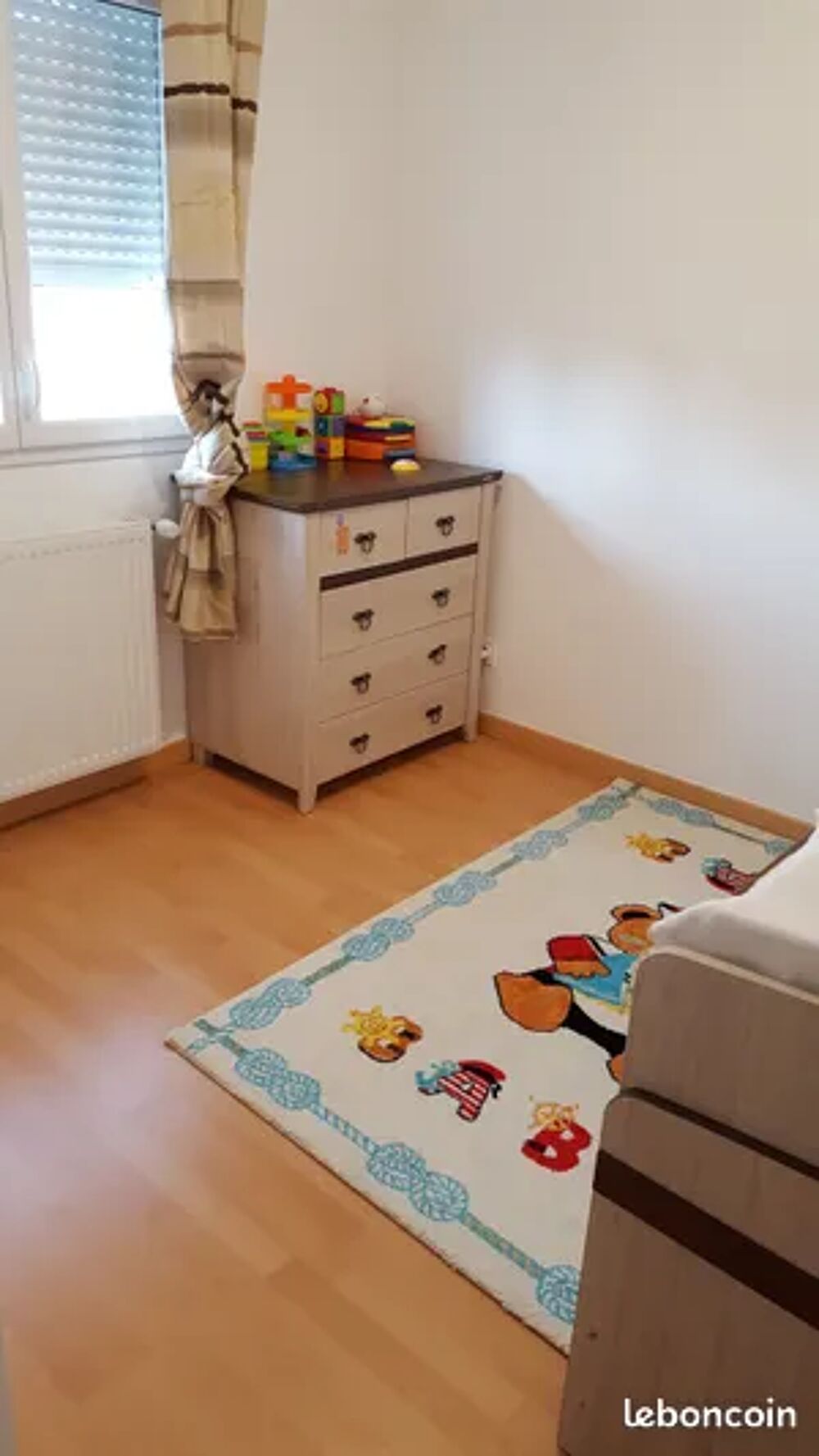 Chambre &eacute;volutive enfant (Lit, Lit b&eacute;b&eacute;, commode, 2 chevets) Mobilier enfants
