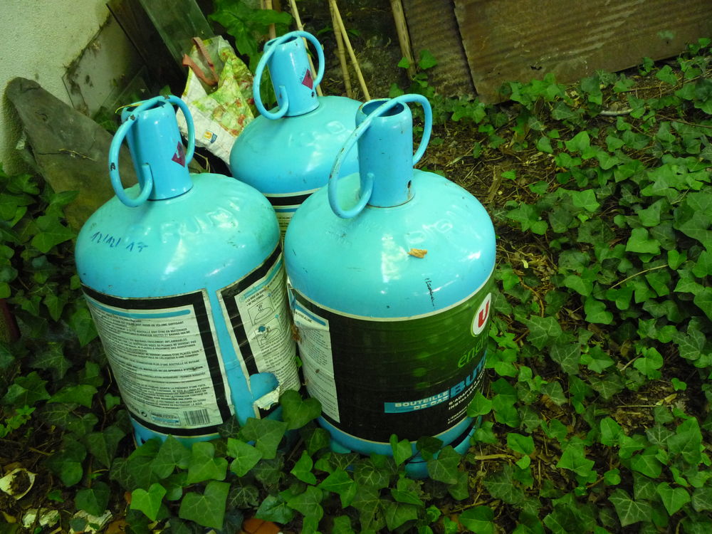 Bonbonnes gaz vides Bricolage