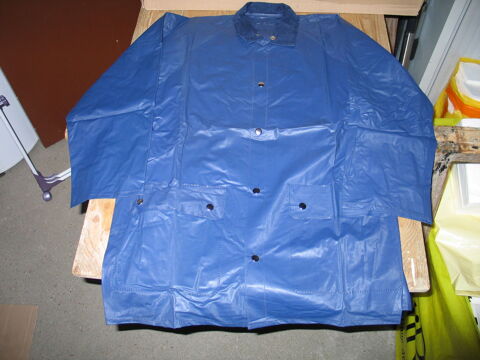 Imperm�able cir� pour chasse/p�che 15 Quincy-sous-S�nart (91)