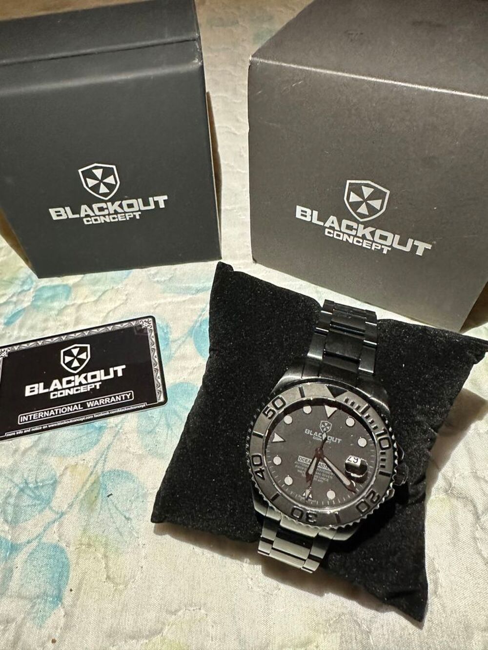Montre de luxe Blackout homme Bijoux et montres