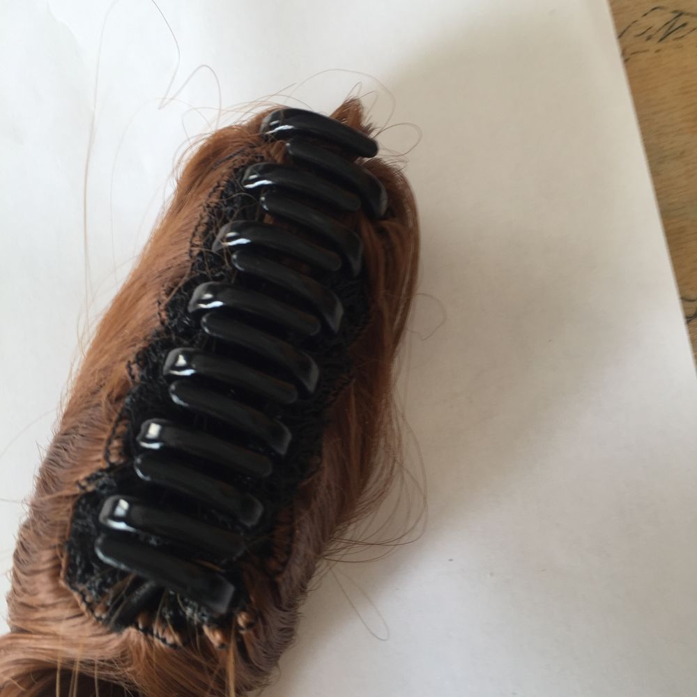 Tresse de cheveux synth&eacute;tique AUBURN NEUVE Bijoux et montres