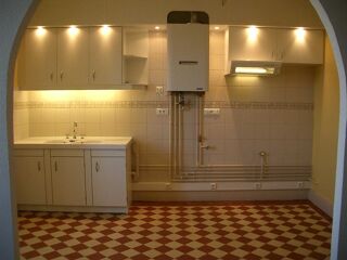  Appartement à louer 4 pièces 79 m²