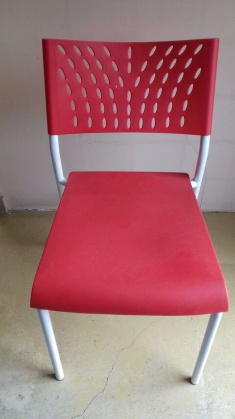2 petites chaises m�tal-plastic solides 5 Morlhon-le-Haut (12)