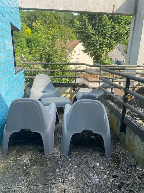 4 fauteuils + 1 table basse de terrasse 150 Reims (51)