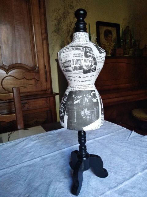 Mannequin d�coratif porte bijoux 13 Avermes (03)