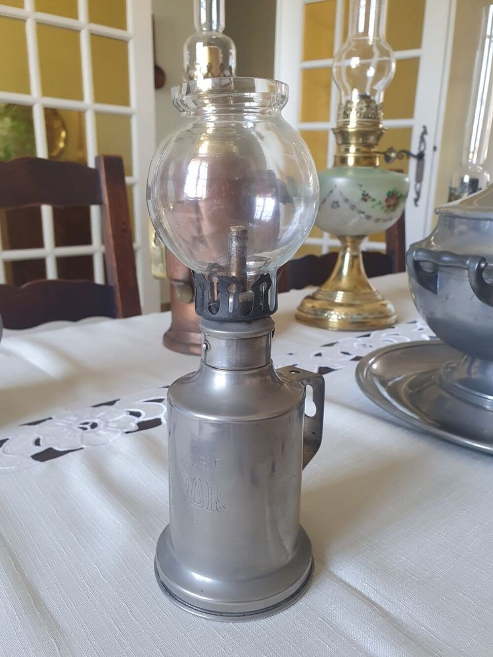 Lampe pigeon Valdor Décoration