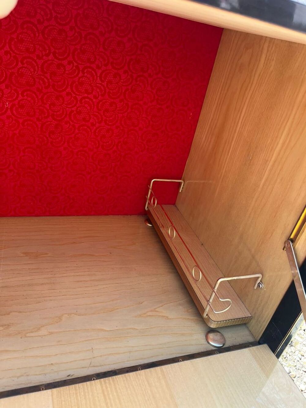 Meuble bar vintage en bois verni Meubles