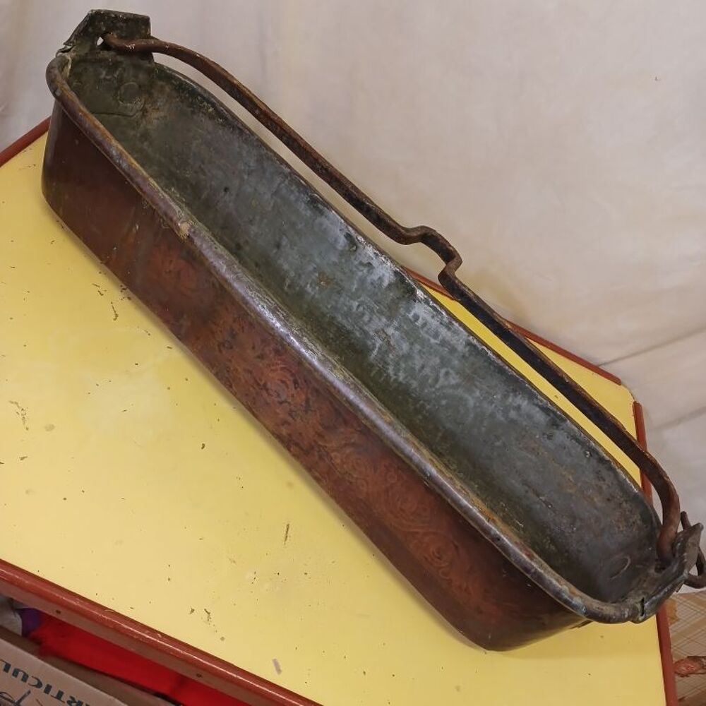 ancienne poissonni&egrave;re cuivre poli 