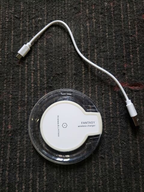 Chargeur smartphone à induction neuf 4 Landivy (53)