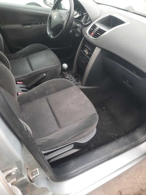 Peugeot 207 1.6 HDi 16v 90ch Urban