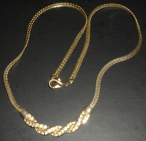 Collier dor� vintage  En tr�s bon �tat. 18 Montreuil (93)