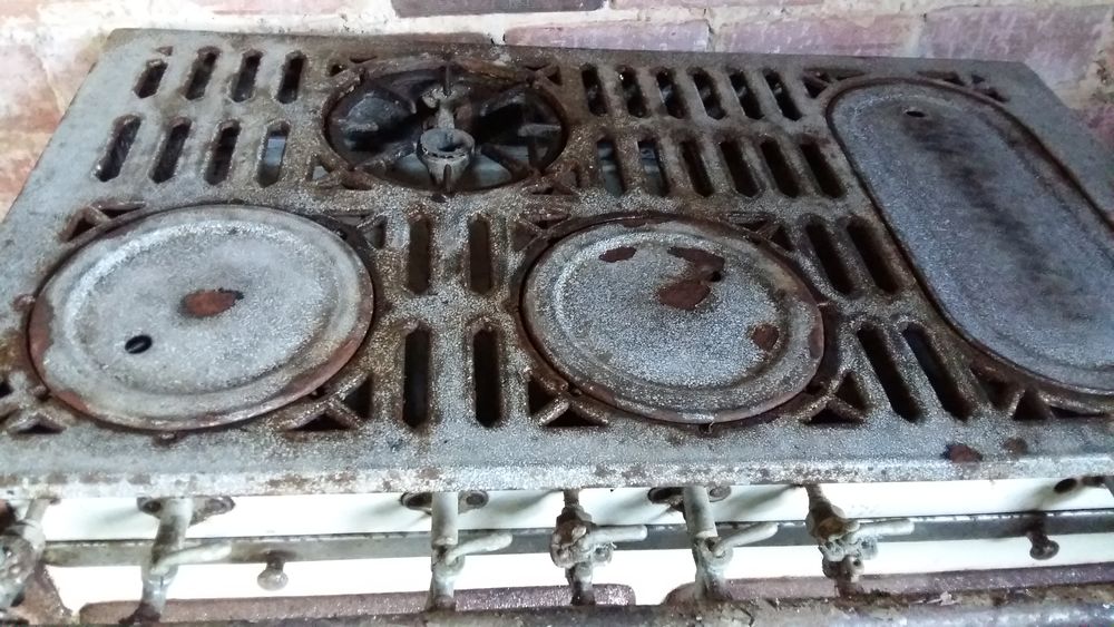 Cuisini&egrave;re ancienne SCHOLTES. Cuisine