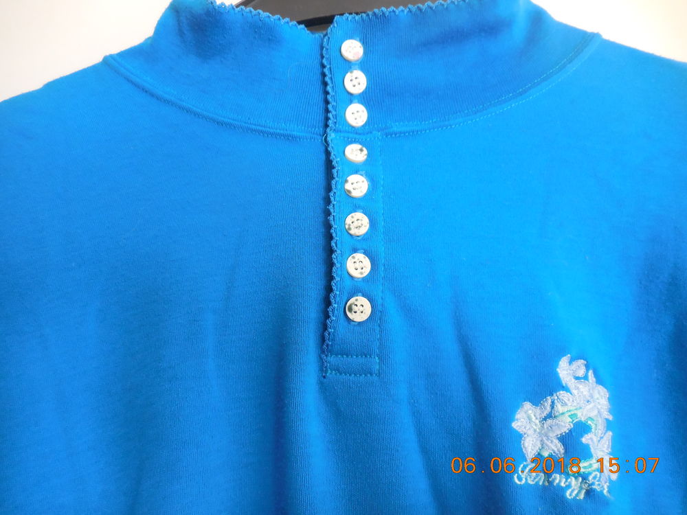 pull fin bleu electrique t 46 48 Vêtements