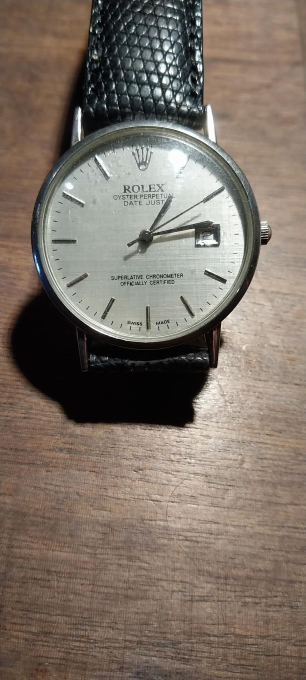 jolie montre a quartz Bijoux et montres