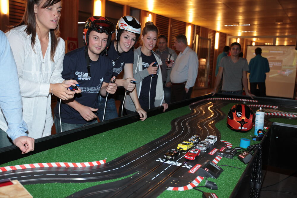CIRCUIT DE SLOT-RACING Jeux / jouets
