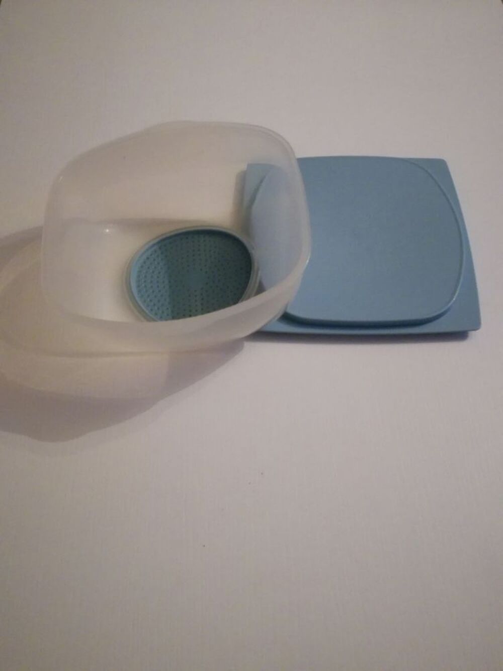 Cloche &agrave; fromages Carr&eacute; Tupperware Cuisine