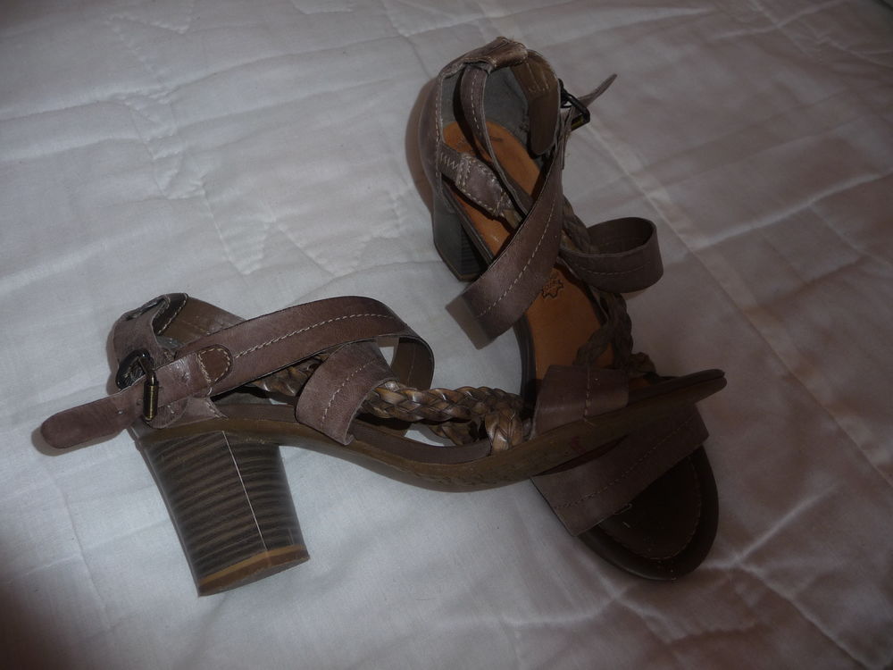 Sandales TAMARIS Chaussures