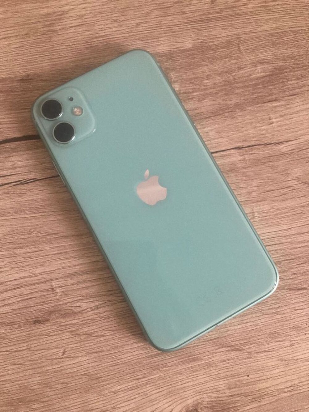 Iphone 11 - 64 go Téléphones et tablettes