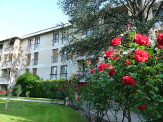  Appartement à louer 3/4 pièces 72 m² Aix-en-provence