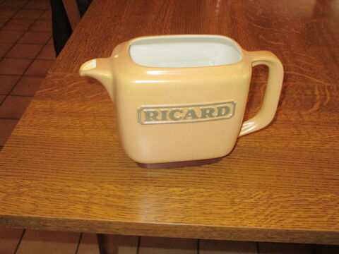 pot à eau pour Ricard vintage et autres arcicles 0 Mérignies (59)