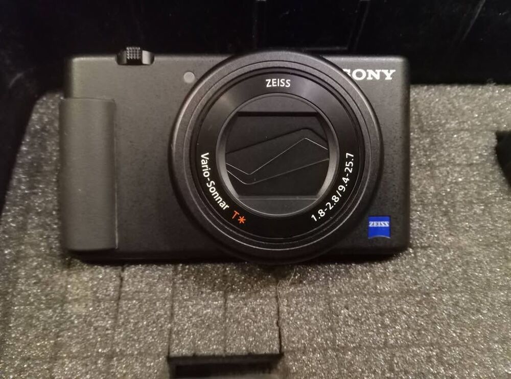 SONY ZV1 ZV-1 Vlog
€495 Photos/Video/TV