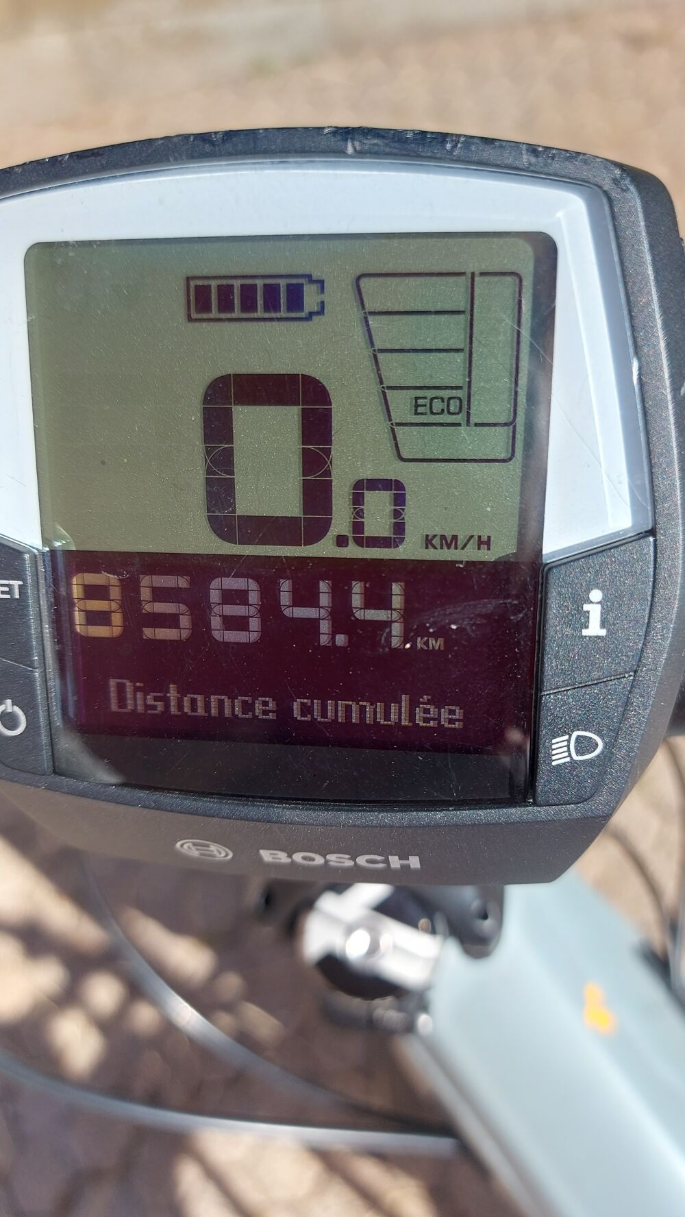 v&eacute;lo &agrave; assistance &eacute;lectrique CUBE Vlos