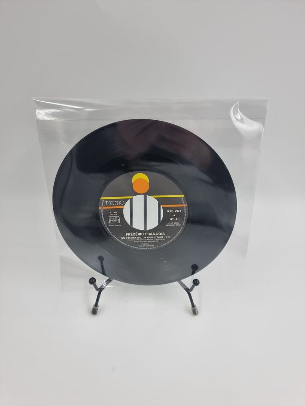 Vinyle 45 tours Fr&eacute;d&eacute;ric Fran&ccedil;ois : On s'Embrasse, on Oublie CD et vinyles