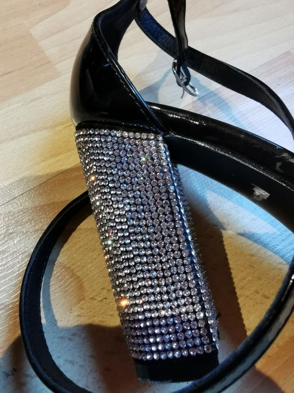 SANDALES A TALONS STRASS Chaussures