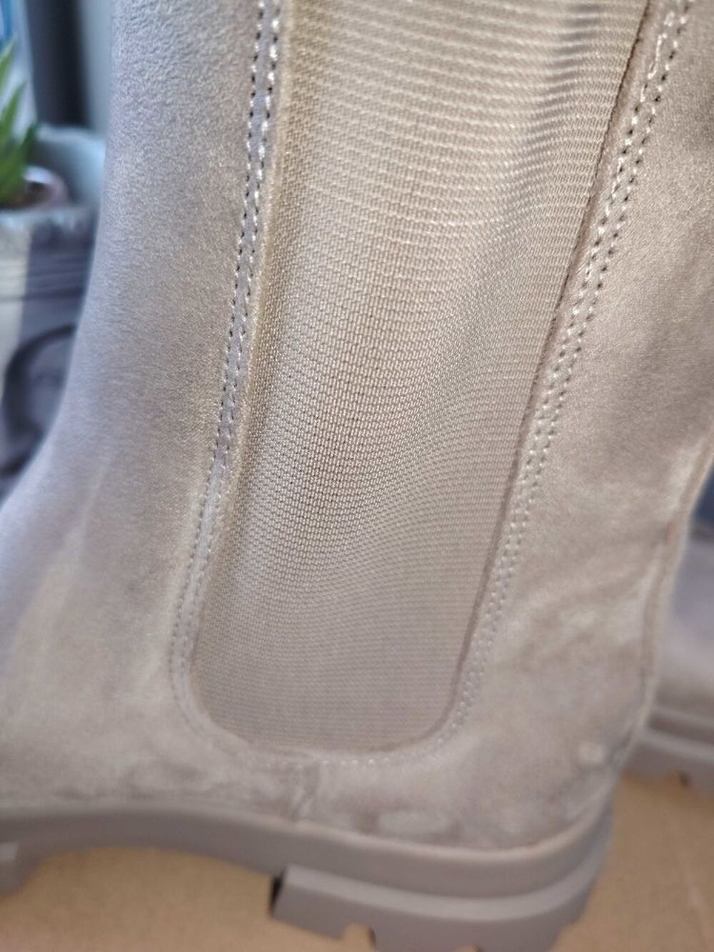 tr&egrave;s belle bottines Neuve Chaussures
