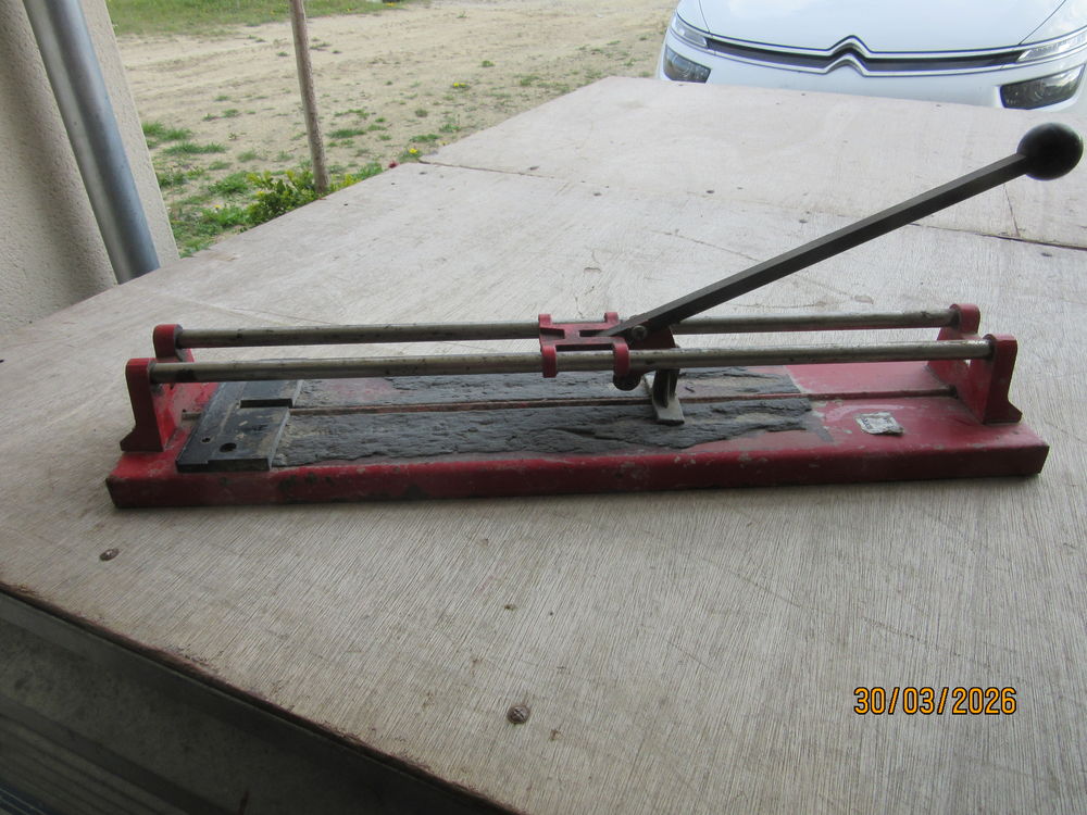 COUPE CARRELAGE manuel Bricolage