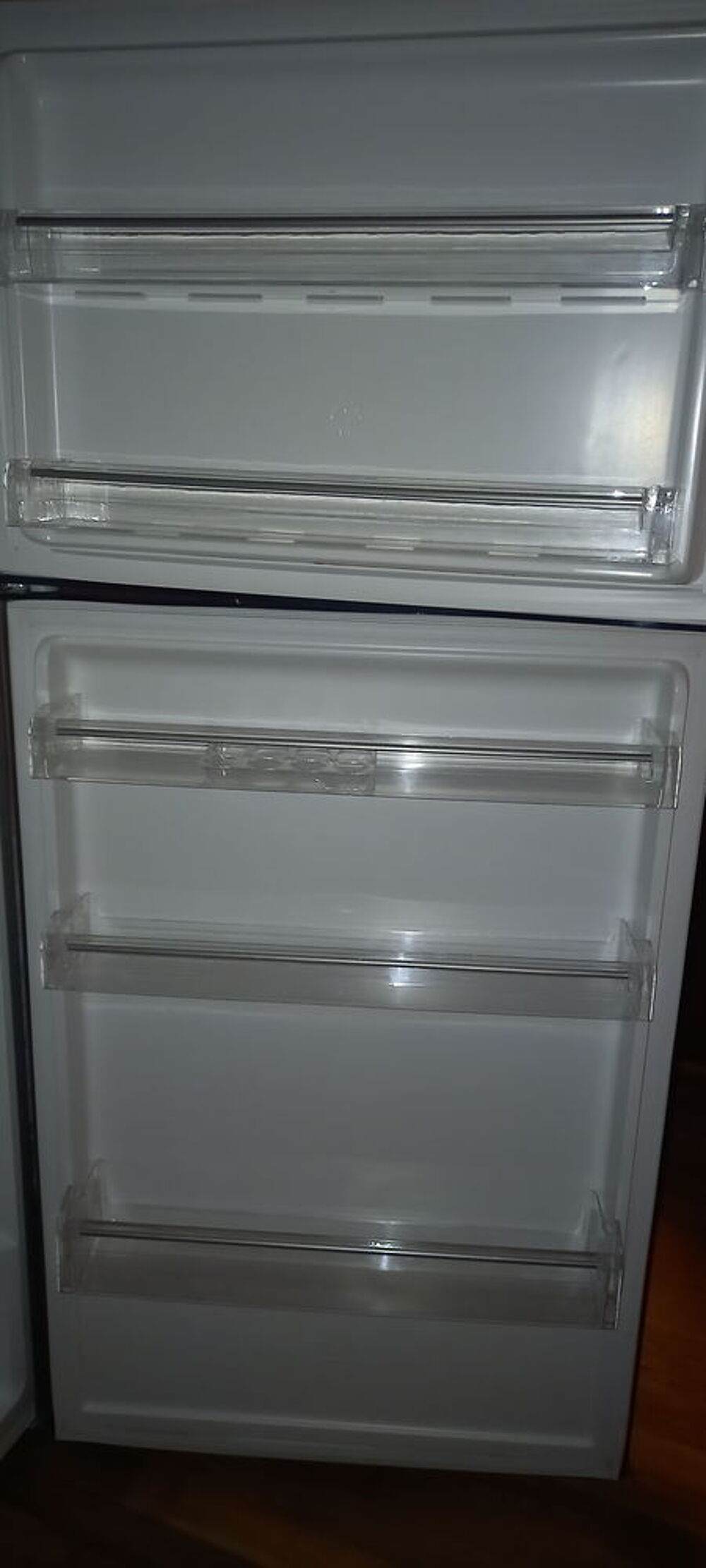 Frigidaire/Cong&eacute;lateur Haier Electroménager