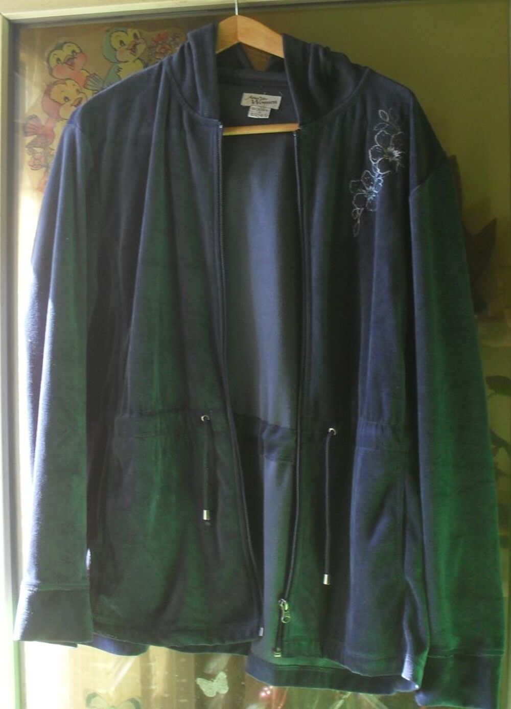 Veste gilet &agrave; capuche T 52/54. Vtements