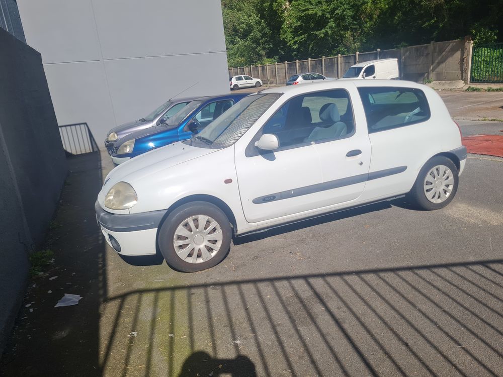 Clio II Clio 1.4i 16V RXE A 2001 occasion 76600 Le Havre