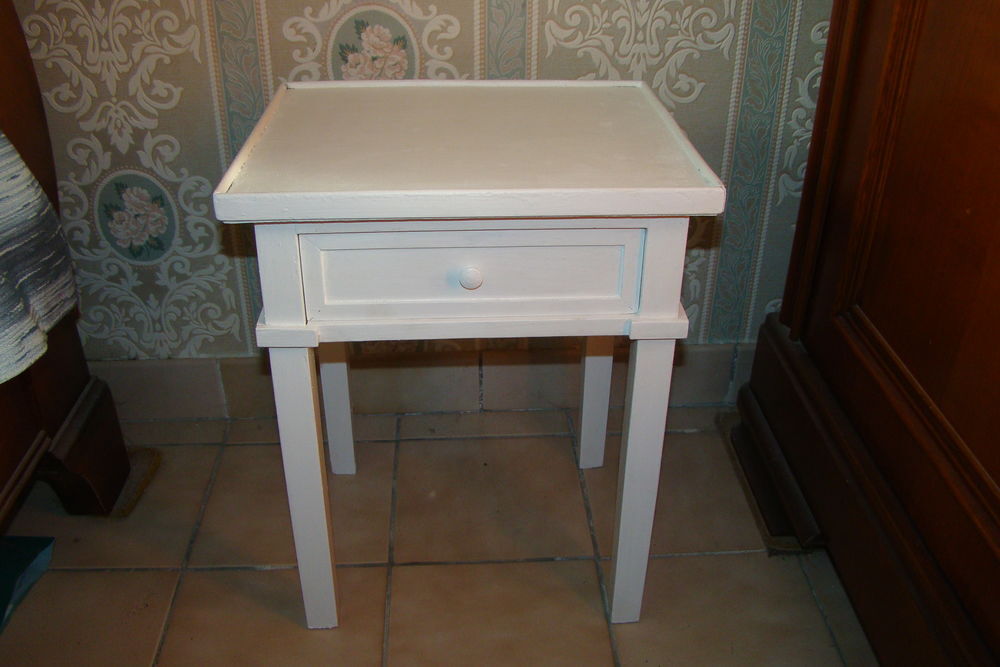 Table de chevet enfant vintage
Meubles