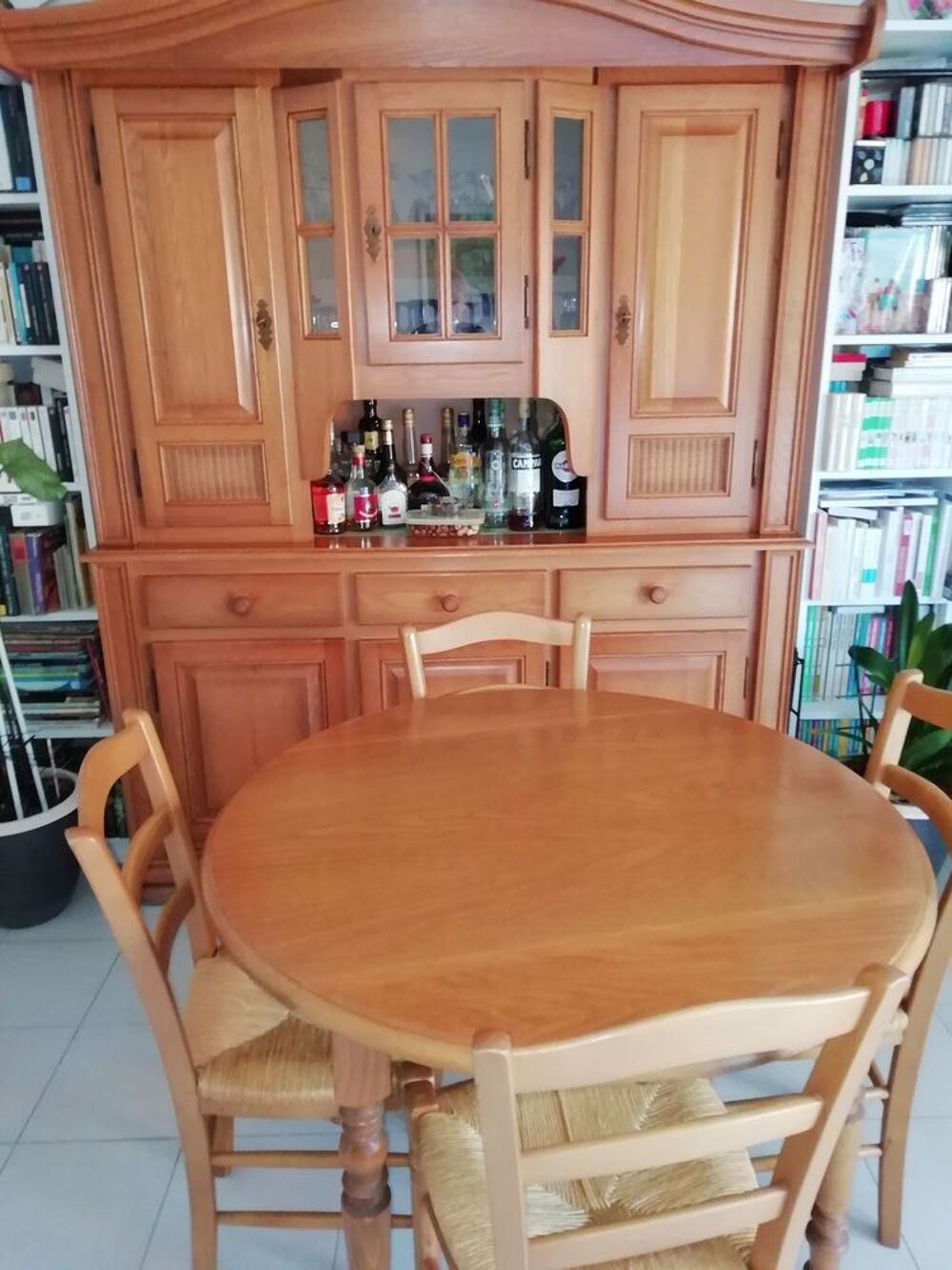 SALLE A MANGER Meubles
