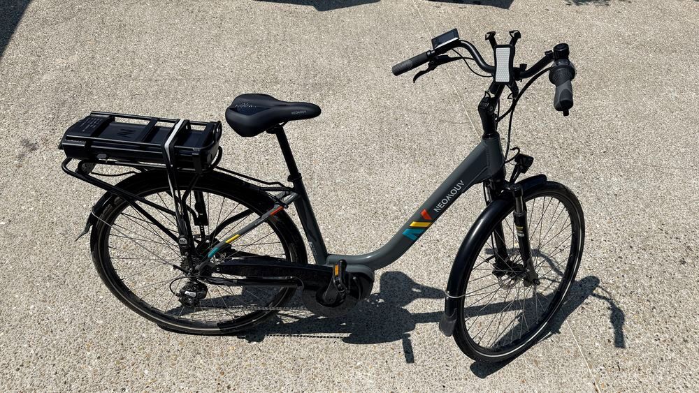 V&eacute;lo &eacute;lectrique Neomouv Allegria 2 HY Graphite 28'? 2025 Vélos