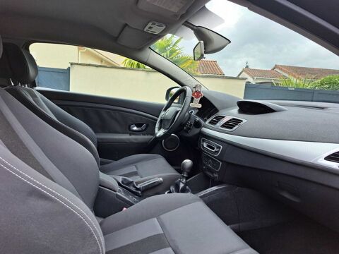 Renault Mégane III Coupé dCi 105 eco2 Dynamique 2010 occasion Poitiers 86000
