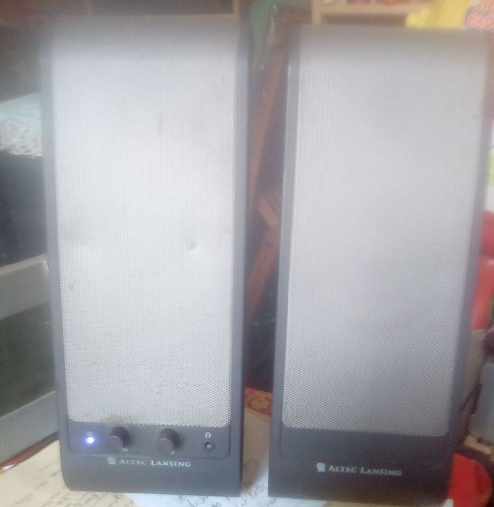 Enceintes Altec Lansing VS 2220 Matériel informatique