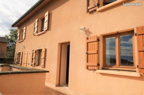   Maison Quinci� en beaujolais avec cour Maison - 4 pi�ce(s) - 137 m�