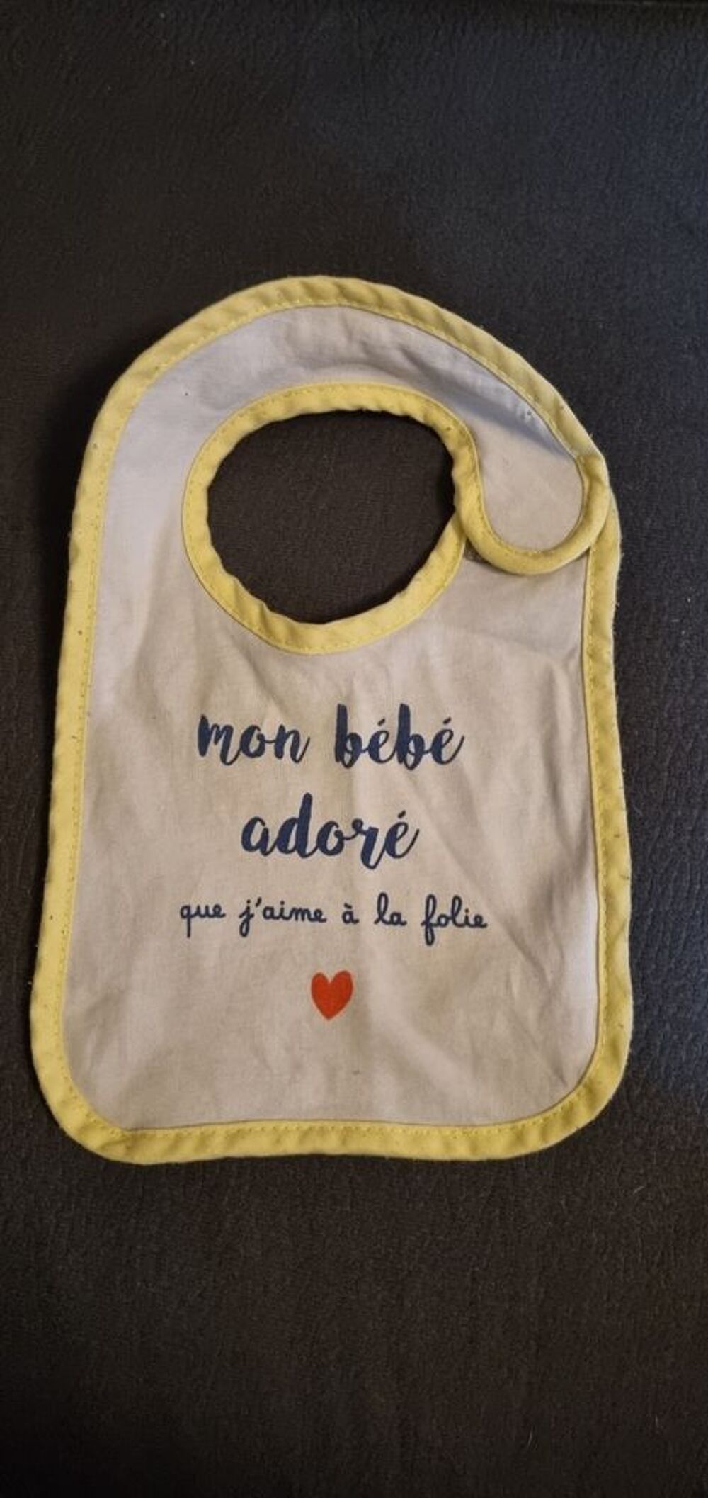 Bavoir scratch - Babycalin - "Mon b&eacute;b&eacute; ador&eacute;" 29 cm de long. Puériculture