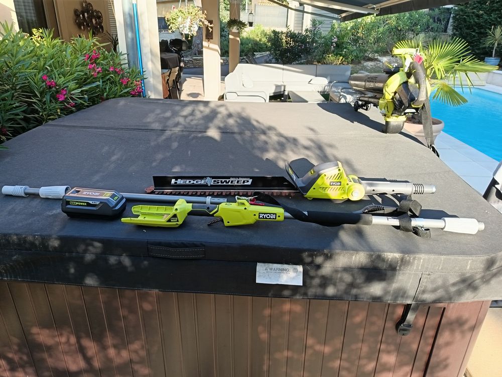taille haie et souffleur ryobi Jardin