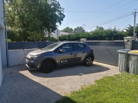 Place de parking aéroport de Nantes 0 44340 Bouguenais