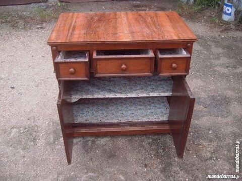 commode ancienne deux portes trois tiroirs   faire 130 Saran (45)