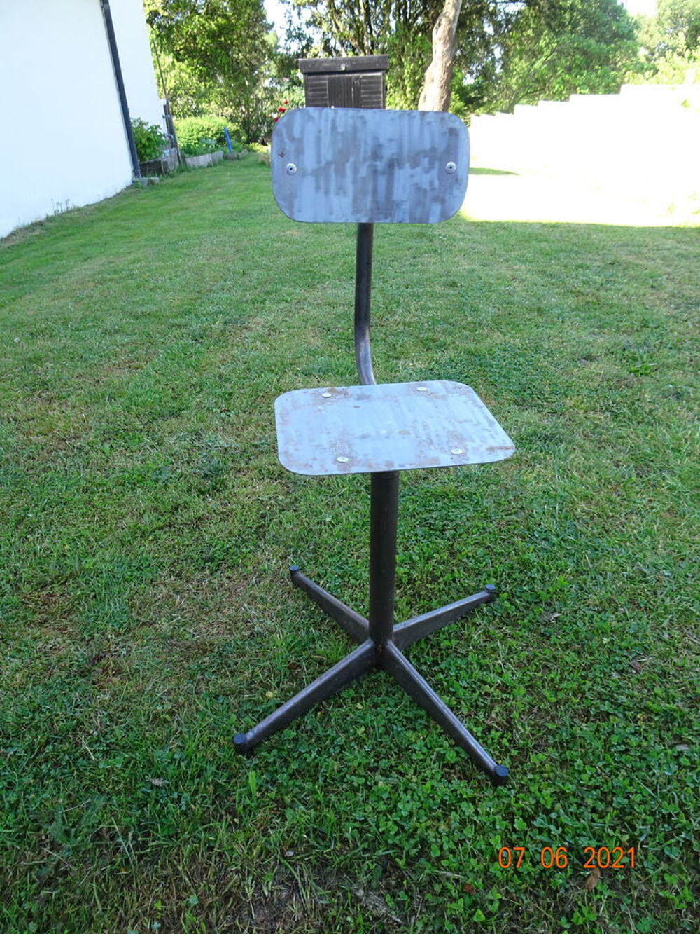 Chaises/tabourets industrielles Meubles