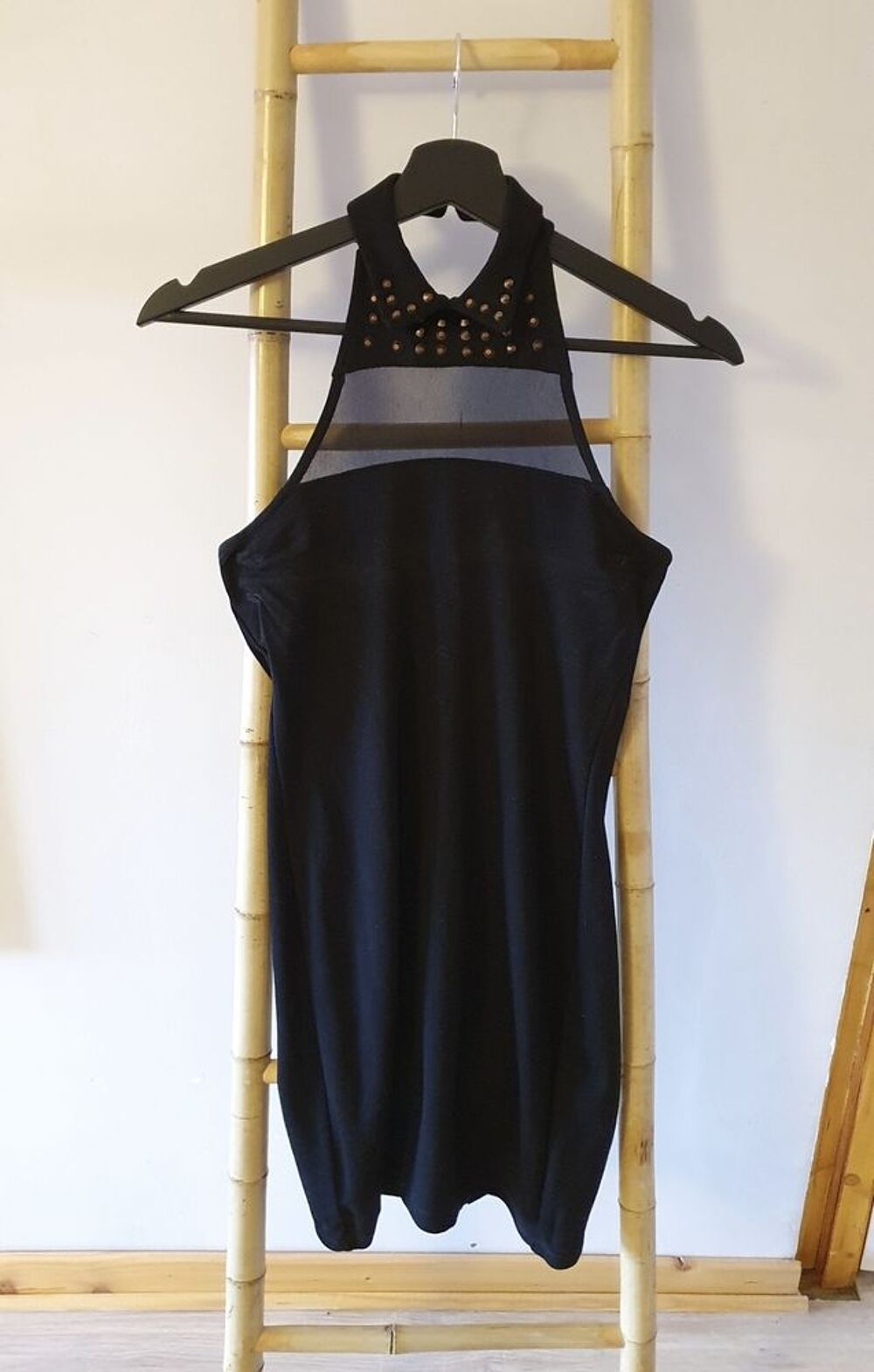 petite robe noire moulante S V�tements