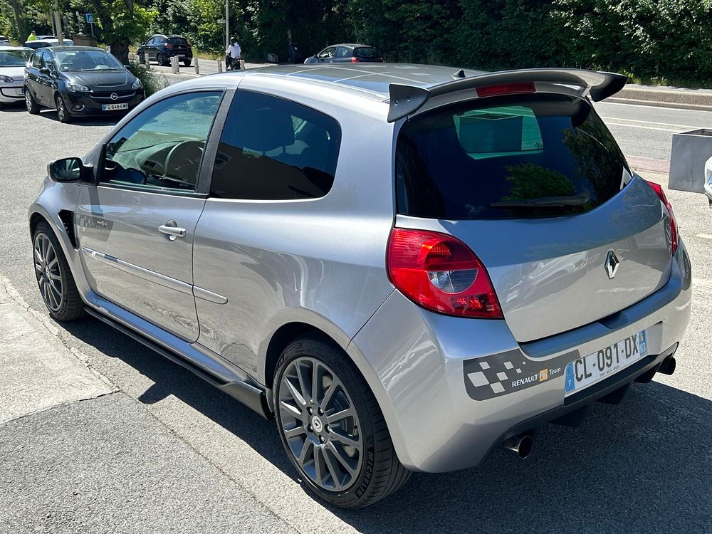 Clio III Clio 2.0 16V 200 Renault Sport 2007 occasion 83580 Gassin