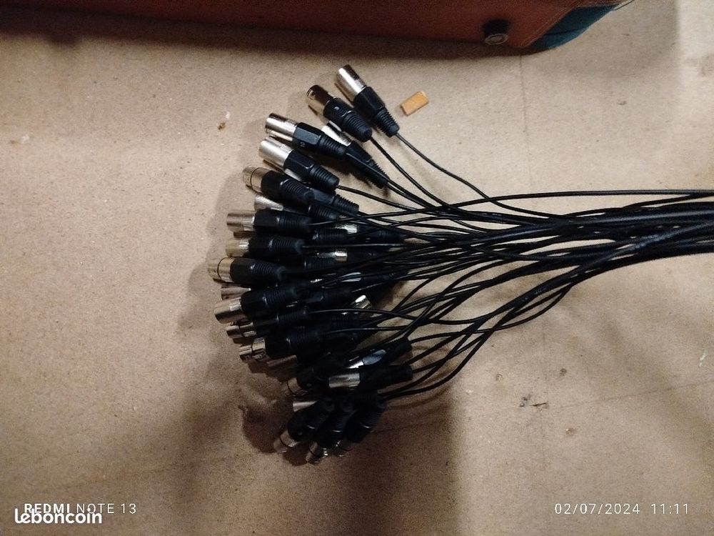 C&acirc;ble multipaires 24 entr&eacute;es 8 sorties sono Instruments de musique